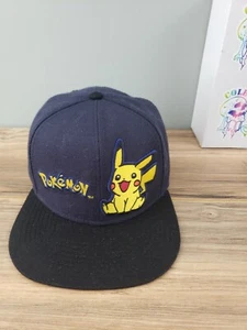 Pokemon Pikachu bestickte Druckknopflasche Logo marineblaue Kugelkappe flache Rechnung Mütze  - Bild 1 von 5
