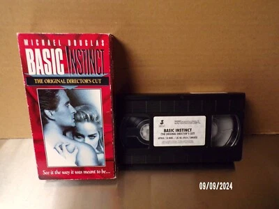 Basic Instinct (VHS, 1994, Widescreen Original Directors Cut) EXC - Image 1 of 2