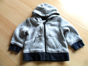 Strickjacke mit Kapuze grau Gr. 68 von H&M - Bild 1 von 2