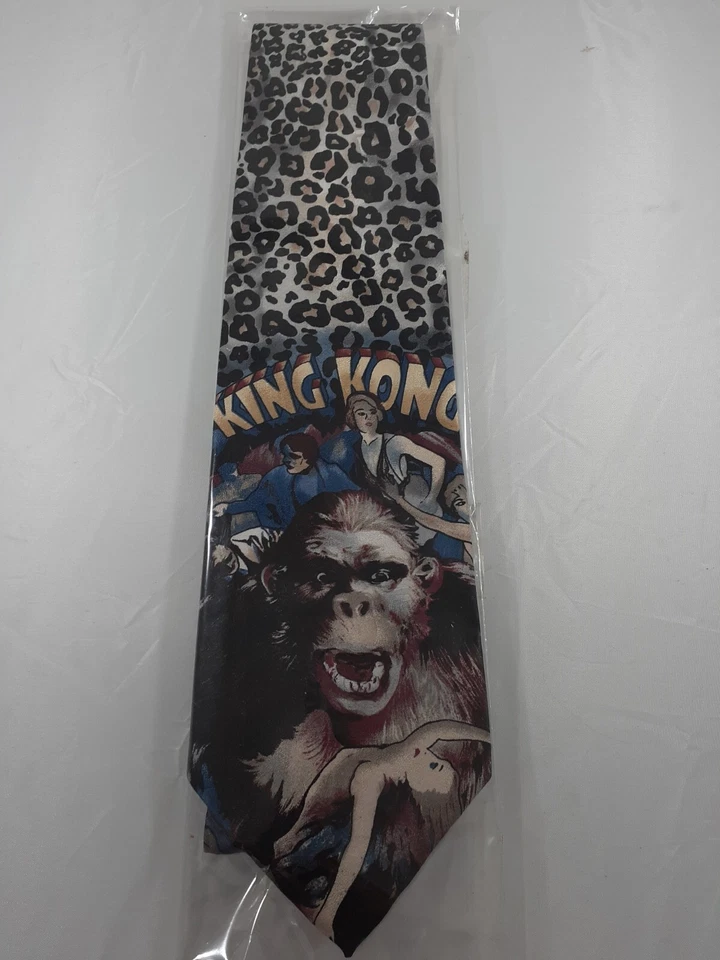 KING KONG LEOPARD Neck Tie American Film Classics Yellow Letters Silk Necktie - Imagem 1 de 1