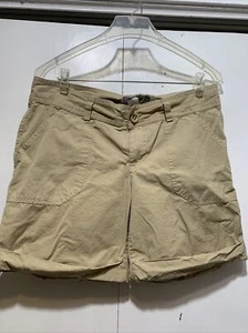 Tex by Max Azria Tan Cargo Shorts Size 6 - Picture 1 of 5