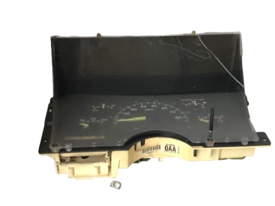 1992 - 1994 Chevrolet C1500 Center Speedometer Gauge Cluster P: 16193635 OEM ! - Image 1 of 4