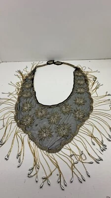 Hermoso chal/envoltura de cuello vintage negro, dorado y plateado con cuentas Foto 1 de 4