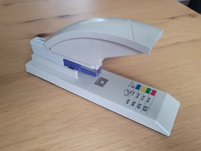 LEITZ Tacker Block Heftgerät 5550 Heftleistung 80 Blatt individuelle Einstellung - Bild 1 von 4