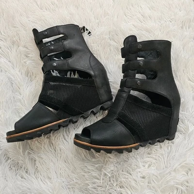 Sandalia de cuña Sorel para mujer negra Joanie Gladiator talla 7,5 Foto 1 de 4