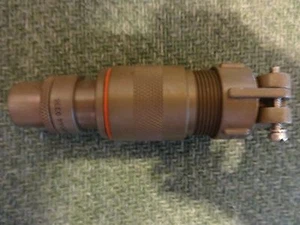 2 - GLENAIR 06324 390DS006NF1010A4 9336 GERADER KABELSTECKER NEU OLIV DRAB - Bild 1 von 3