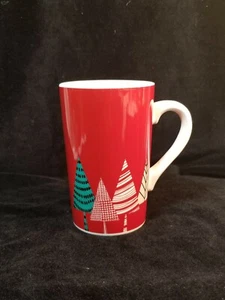 Starbucks 2017 Red 17.8 oz Printed Christmas Tree Holiday Mug - Picture 1 of 6