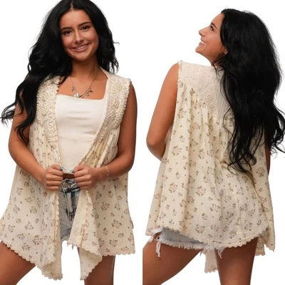 POL Boho Floral Vest Pearl Beaded Lace Trim Kimono Style Women's - Image 1 of 4