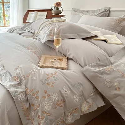 Set Copripiumino Matrimoniale Ricamato + Lenzuolo Piatto + 2 Federe – 100% Coton - Immagine 1 di 4