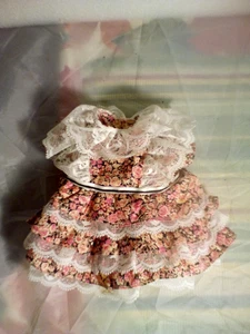 Danbury come nuovo cammeo Kewpie bambola vestito ricambio fiori rosa ben fatto usato in ottime condizioni! - Foto 1 di 2