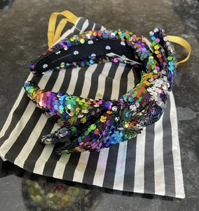 Lele Sadoughi Pailletten Stechpalme Stirnband Disco Fieber bunt Regenbogen festliche Schleife Neu mit Etikett - Bild 1 von 13