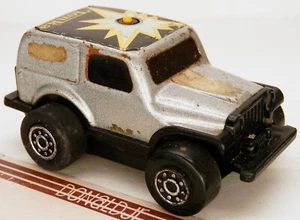 Mini embrague Tonka Poppers Jeep de colección techo rígido CJ plata metálica 3,25" de largo - Imagen 1 de 2