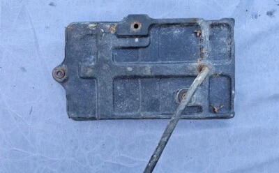 🥇92-00 LEXUS UZZ30L SC300 SC400 BATTERY TRAY MOUNT BRACKET 74410-24010 OEM - Image 1 of 2