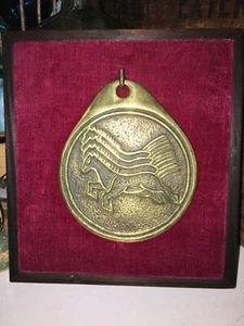 MCM Coreano 4 Caballos Eddy Chang & Co. Vintage Repro Latón Medallón Premio Mapae~ - Imagen 1 de 11