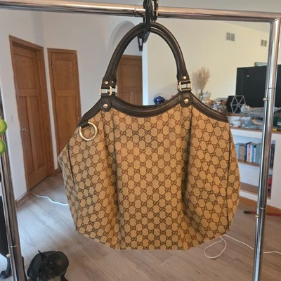 Auténtico Bolso de Mano/Bolso de Hombro GUCCI Sukey Grande Original de Lona GG Foto 1 de 4
