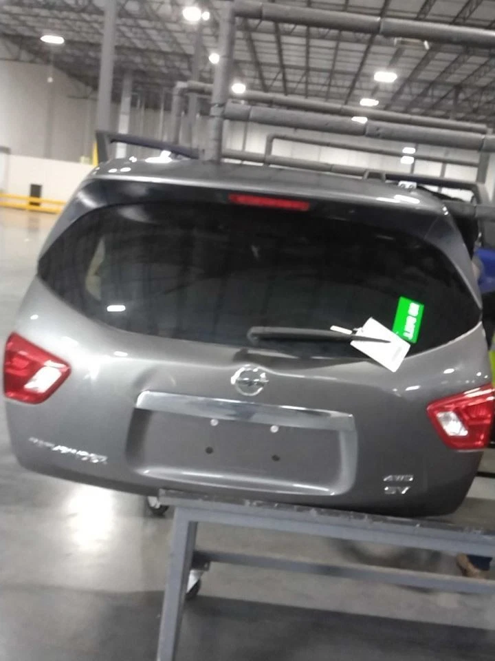 Elevación manual de maletero/portón trasero para 17-20 PATHFINDER 447950 Foto 1 de 1