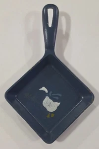 Griswold Square Egg Skillet No. 53 Painted - Picture 1 of 5
