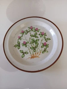 Juego de 4 platos de ensalada vintage “Sweet Clover” #205 gres moteado floral 8” - Imagen 1 de 8