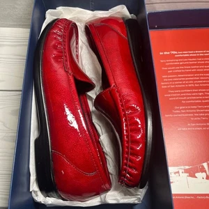 SAS Simplify Lippenstift rot Lackleder Halbschuhe Damen Komfort Schuhe 9N Neu im Karton - Bild 1 von 6