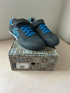 Five Ten Women's Kestrel Lace Shoes Shock Blue Size 9.5 #8617 - Picture 1 of 7