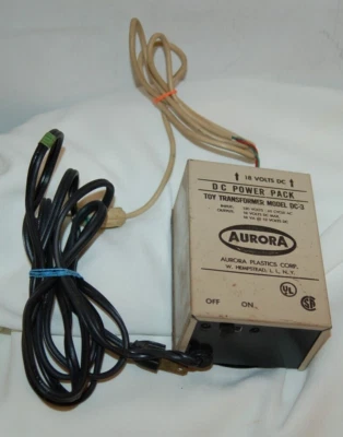 VINTAGE AURORA MODEL MOTORING DC POWER PACK MODEL DC3 HUMMS W TRACK PLUG LOT B - Image 1 of 4