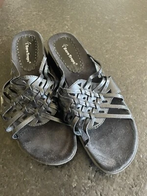 Zapato Bare Traps Mujer Talla 9.5 Darma Cuña 1.5" Sandalia Cuero Negro Hebilla Foto 1 de 4