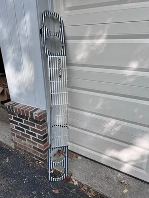 Chevrolet Impala Bel Air Biscayne 1964 parrilla delantera GM parrilla del conductor Foto 1 de 4