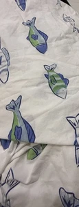 Lote de 2 sábanas ajustables gemelas Pottery Barn Kids estampado de peces azul verde náutico - Imagen 1 de 2