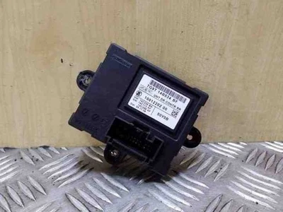 Centralina porta posteriore destra VOLVO XC70 II 1001220200 2.4 Diesel 136kw 26101349 - Immagine 1 di 3