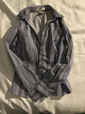 Blusa para mujer azul, púrpura blanca a rayas con botones talla 4 Geoffrey Beene Sport Foto 1 de 4