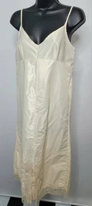 Vintage 60er 70er schimmerndes elfenbeinfarbenes Midi-Schlupfkleid Spitze vorne hinten Schlitz Damen Gr. S - Bild 1 von 10