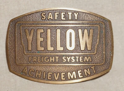 Hebilla de cinturón de cobre con logro de seguridad de sistema de carga amarillo Foto 1 de 2