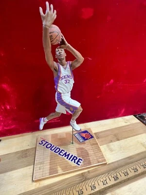 Amare Stoudemire - Phoenix Suns - 2003 McFarlane Sportspicks NBA Series 4 Loose - Image 1 of 4