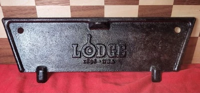 Discontinued Lodge Sportsman's Cast Iron Hibachi BBQ Grill Fire Door #3058  - Image 1 of 4