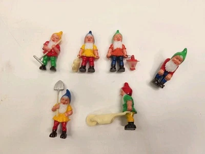 6 linterna de plástico para carretilla con adorno de pastel de gnomos de jardín elfos, puerta de hadas Foto 1 de 4