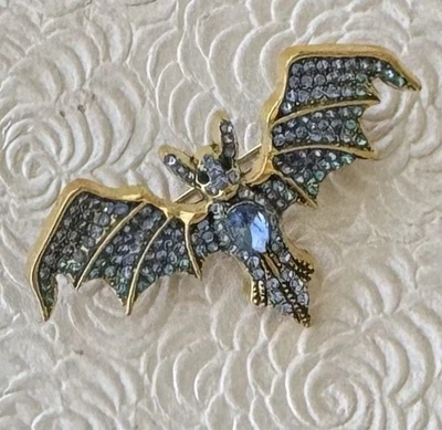 Broche murciélago esmalte sobre metal Foto 1 de 2