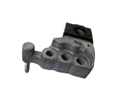 2019-2025 LEXUS ES300H RIGHT PASSENGER ENGINE MOTOR MOUNT (BRACKET ONLY) OEM - Image 1 of 4