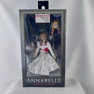 Figura de acción definitiva de 7"" NECA Annabelle Comes Home The Conjuring Universe - Imagen 1 de 7