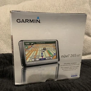 GARMIN Nuvi 265WT GPS Navigating System Global Positioning System w/ Accessories - Picture 1 of 4