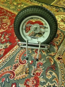 Vespa Primavera rear rack with spare wheel. 70s - Picture 1 of 8