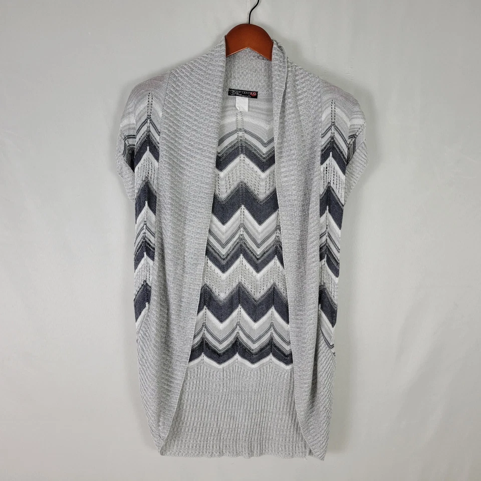 Body Central Cardigan 女式中号灰色开放式针织雪佛龙上衣短袖 — 第 1/4 张图片