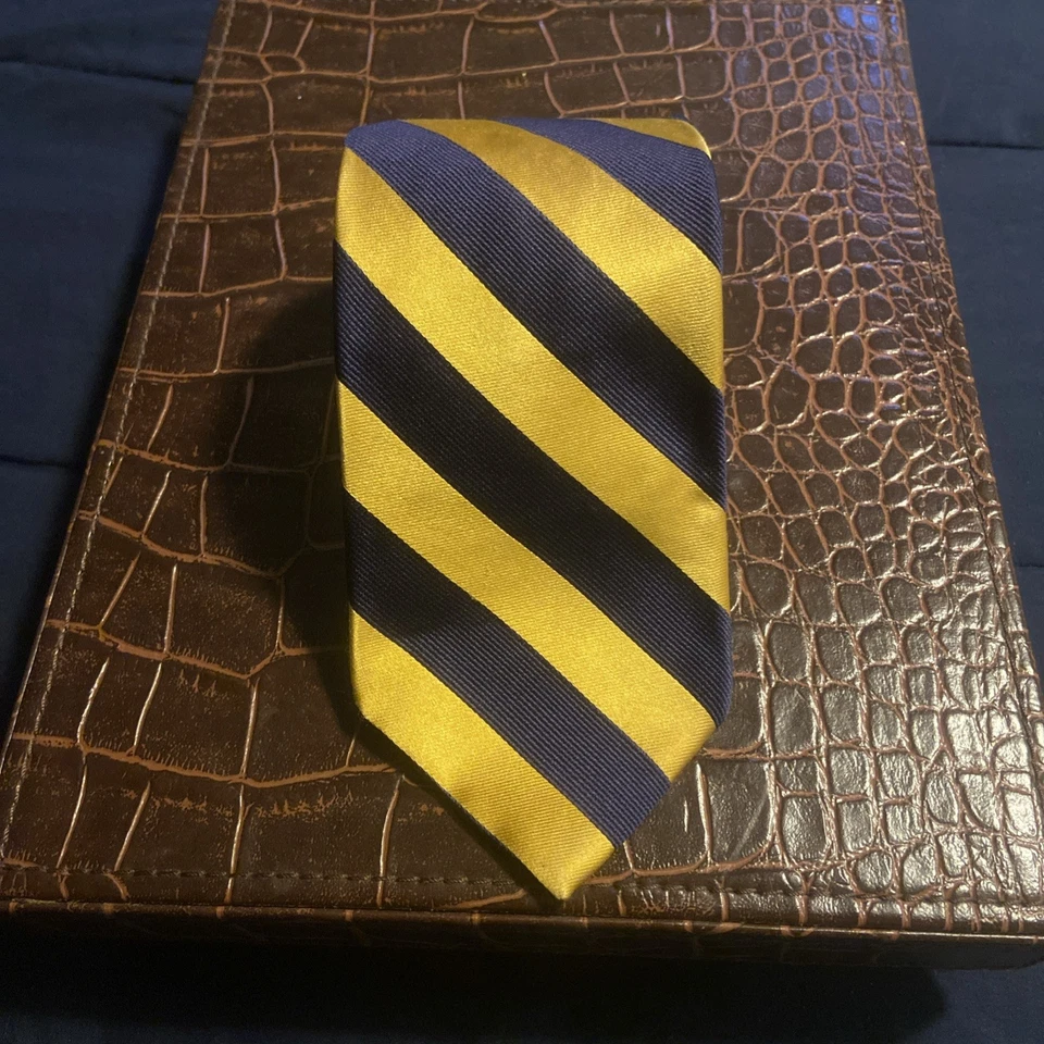 Corbata de seda Brooks Brothers Classic BB#4 Rep dorada/azul marino a rayas diagonales Foto 1 de 4