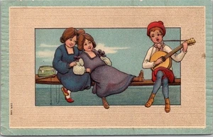 Postal de saludo alemana en relieve 1909 niño cantando a 2 niñas/mandolina - Imagen 1 de 2
