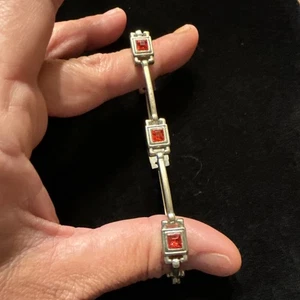Lbvyr Bracelet Silvertone With Red Rhinestones 1980’s (Lot# 357) - Picture 1 of 4