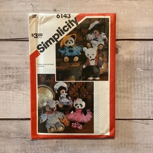 Simplicity 6143 Sewing Pattern Clothing Chic Bear Wardrobe Doll Clothes UNCUT - Picture 1 of 4