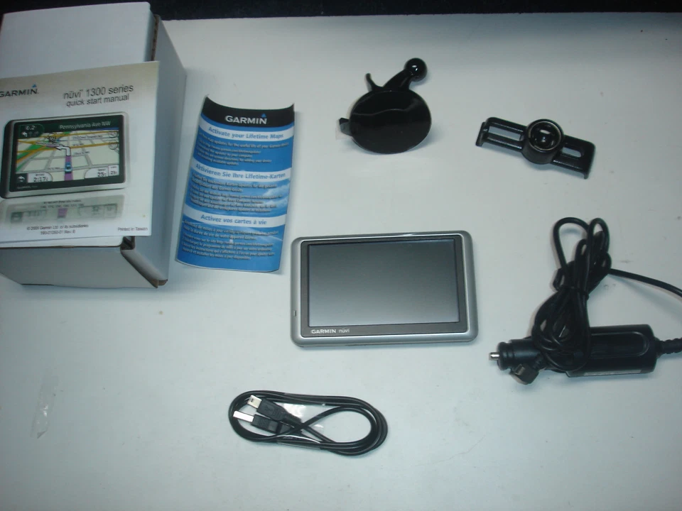Garmin nuvi 1300LM Automotive GPS Receiver Lifetime maps update - Image 1 of 1