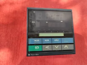 P:MP9 REX-F900 RKC Digitaler Temperaturregler - Bild 1 von 4
