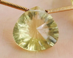 AAA Natural Lemon Quartz Concave Convex Heart Briolette Gemstone Bead (1pc) - Picture 1 of 9