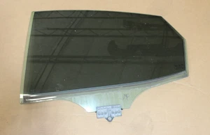 2012-2017 HYUNDAI AZERA Driver Left Rear Door Glass Window LH  OEM - Picture 1 of 5