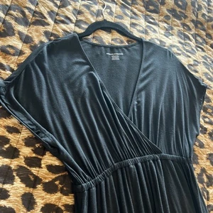 Amazon Essentials Women's Surplice Dress XS V NECK- black new - Picture 1 of 8